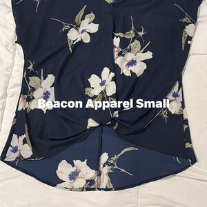 Beacon Apparel Women's Navy Floral Twist-Front Blouse